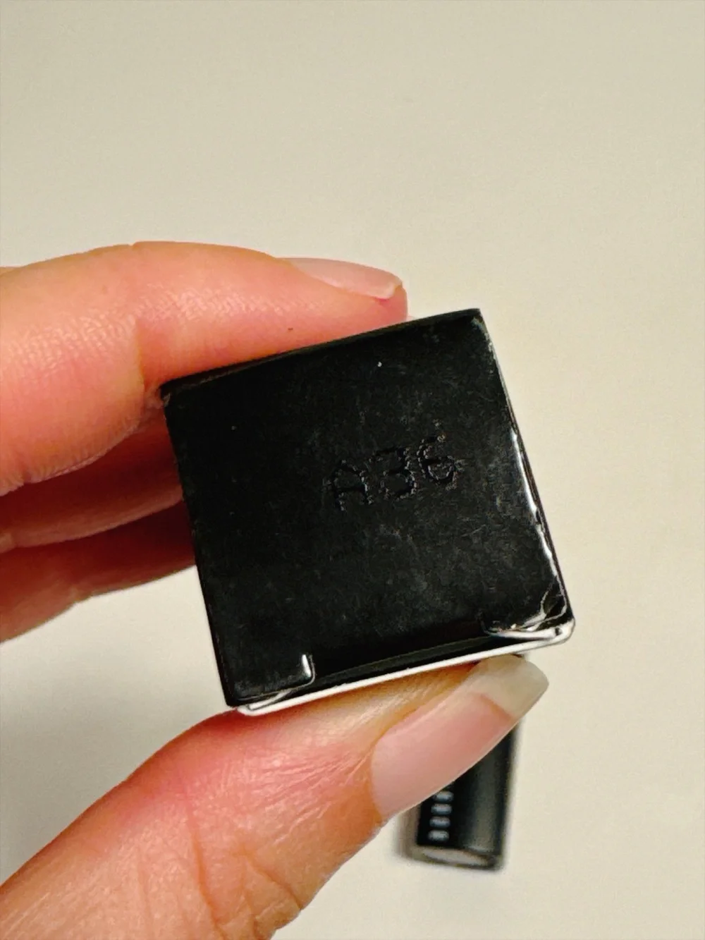 Bobbi Brown Rich Lip Color Lipstick Bright Poppy 44 .13 oz / 3.8g New in Box